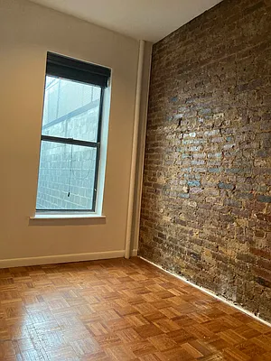 Rented by Bond New York | media 23