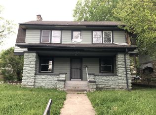 2953 Victor St, Kansas City, MO 64128