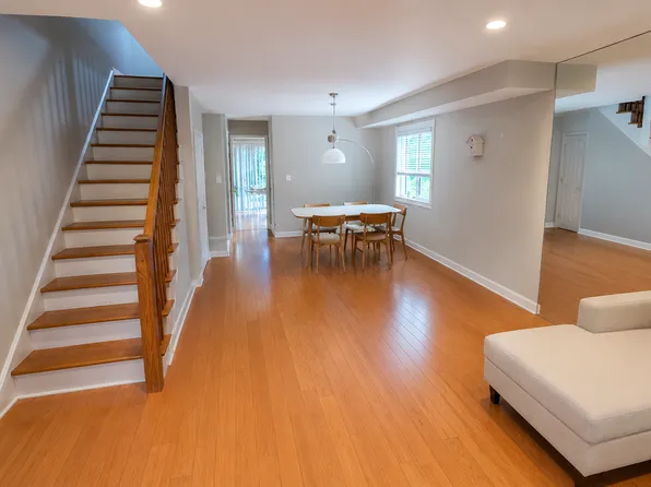 1591 John St, Fort Lee, NJ 07024