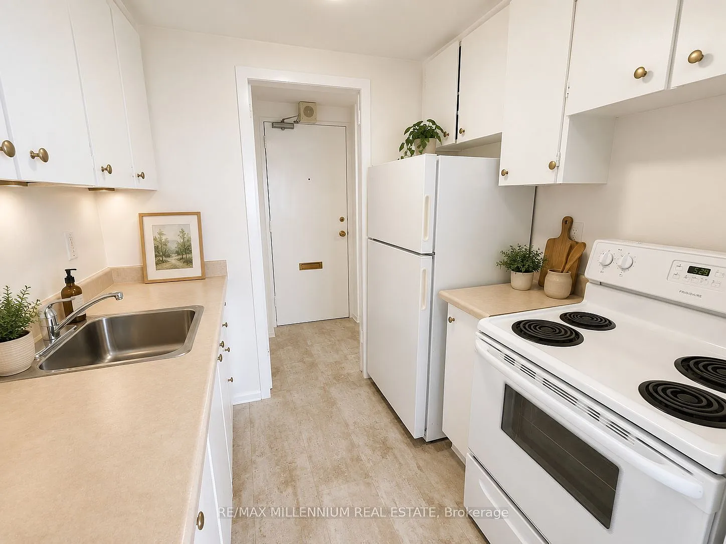 1 bed, $1,549 — Photo 3