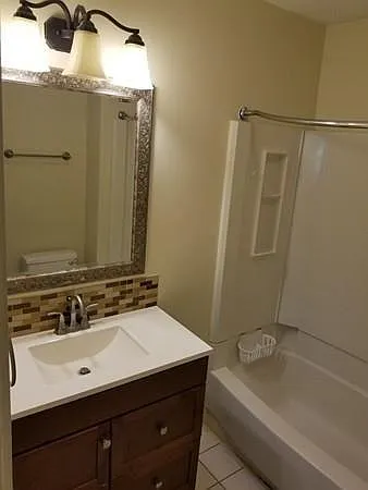 1186 Chestnut St #1 — Photo 8