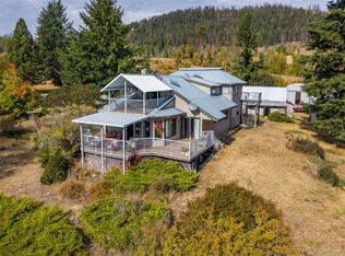 1722 Lee Creek Dr, Columbia Shuswap, BC V0E 1M4