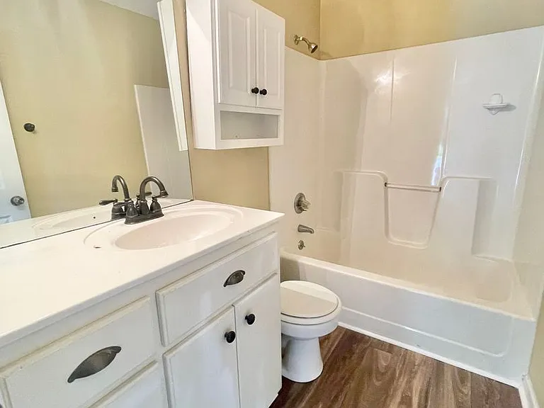 26990 Elkins Rd #N — Photo 3