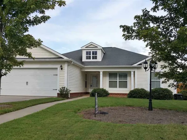206 Thornton Dr, Bonaire, GA 31005
