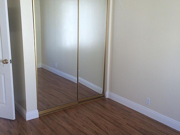 2nd image of 614 Venice Way