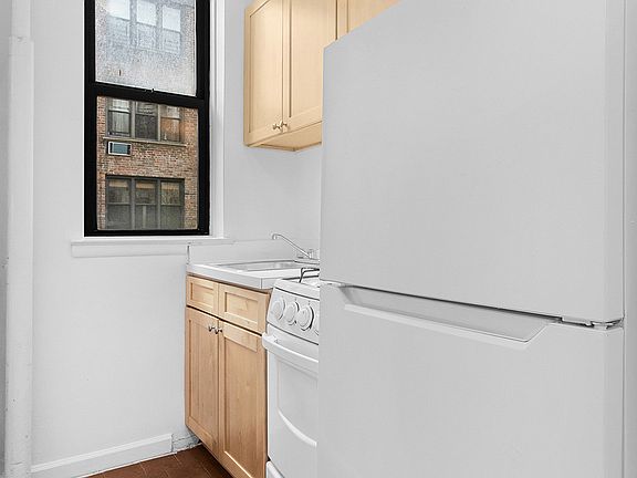3rd image of 432 E 89th St APT 2D
