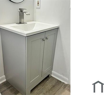 4th image of 5243 Westchase Ct #4