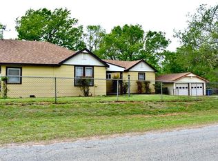 1208 S Grand, Ninnekah, OK 73067