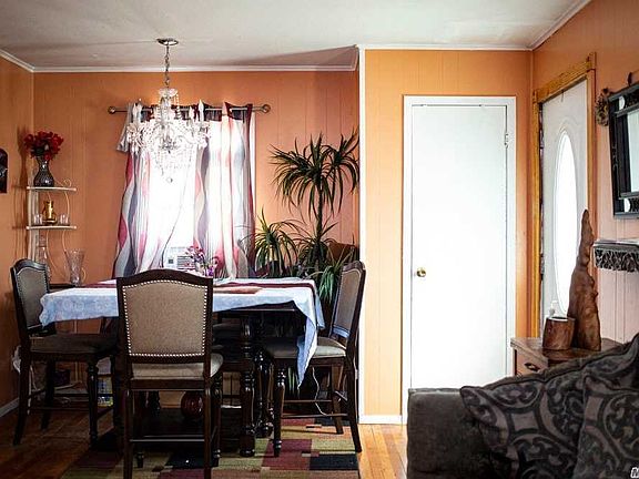 3rd image of 175 Cumberbach St