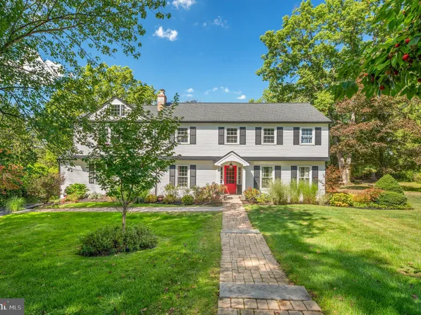 710 McKernan Ln, Exton, PA 19341