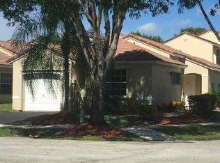 17803 SW 11th St, Pembroke Pines, FL 33029