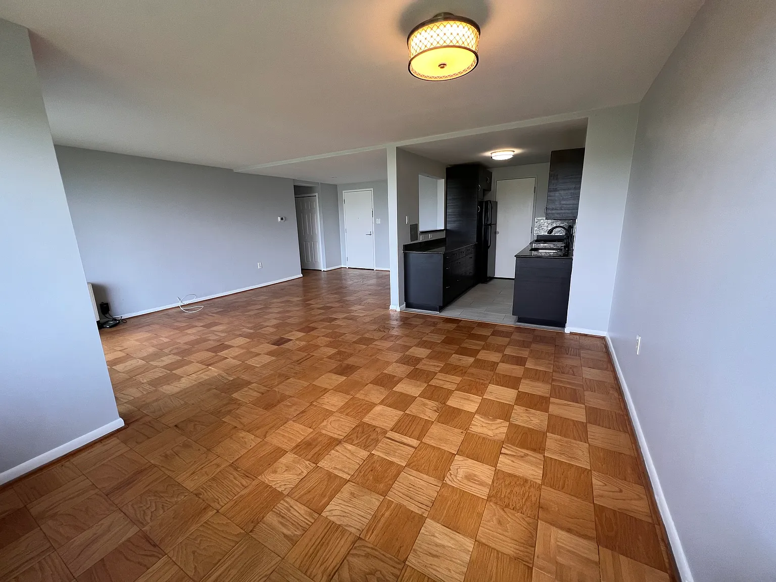 2 bed, 1104 sqft, $2,500 — Photo 3