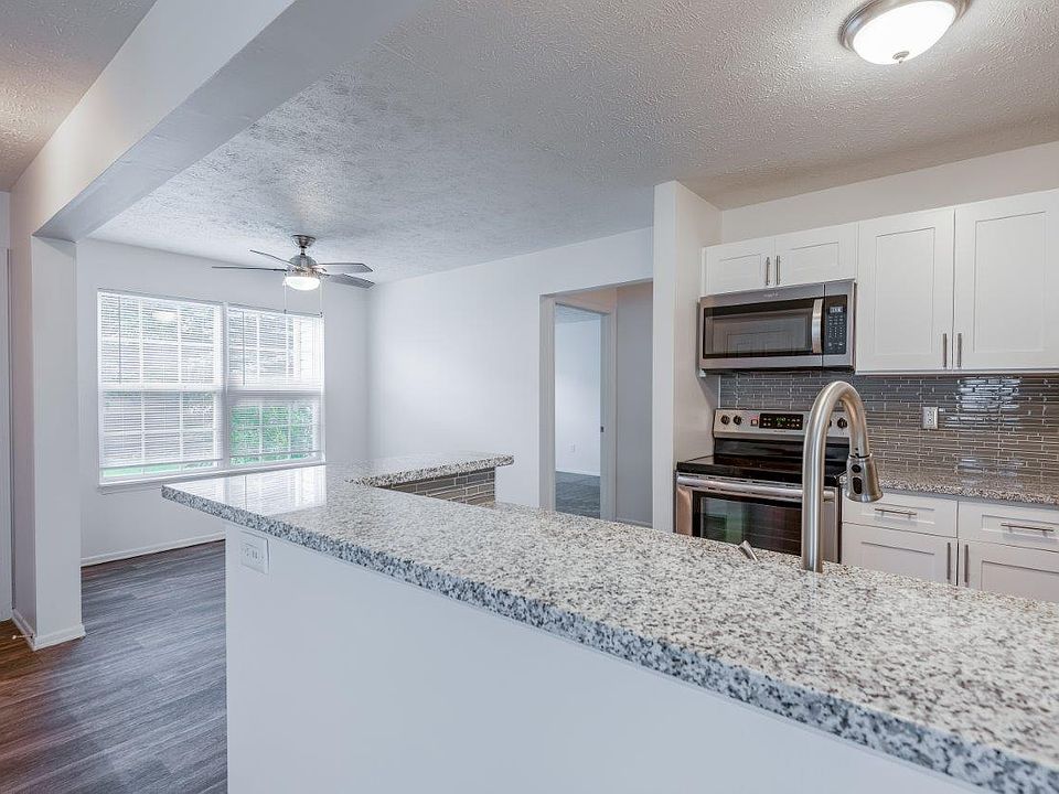 Westview Commons Apartment Homes 350 Westview Commons Blvd Rochester