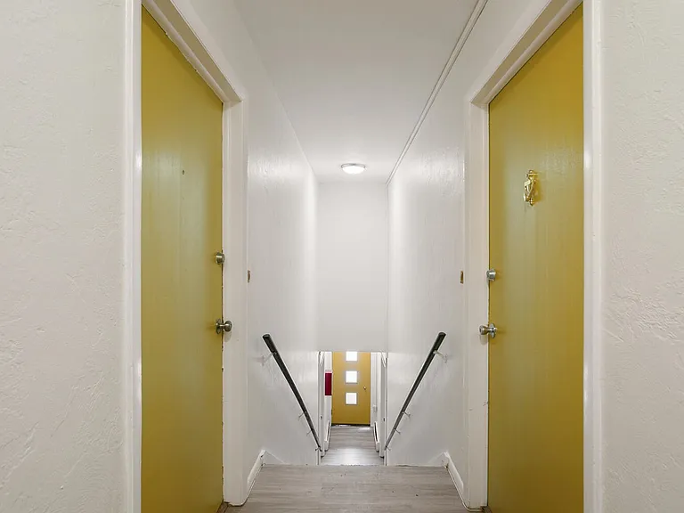 La Ronja Apartments — Photo 3