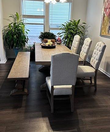 shared Dinning room