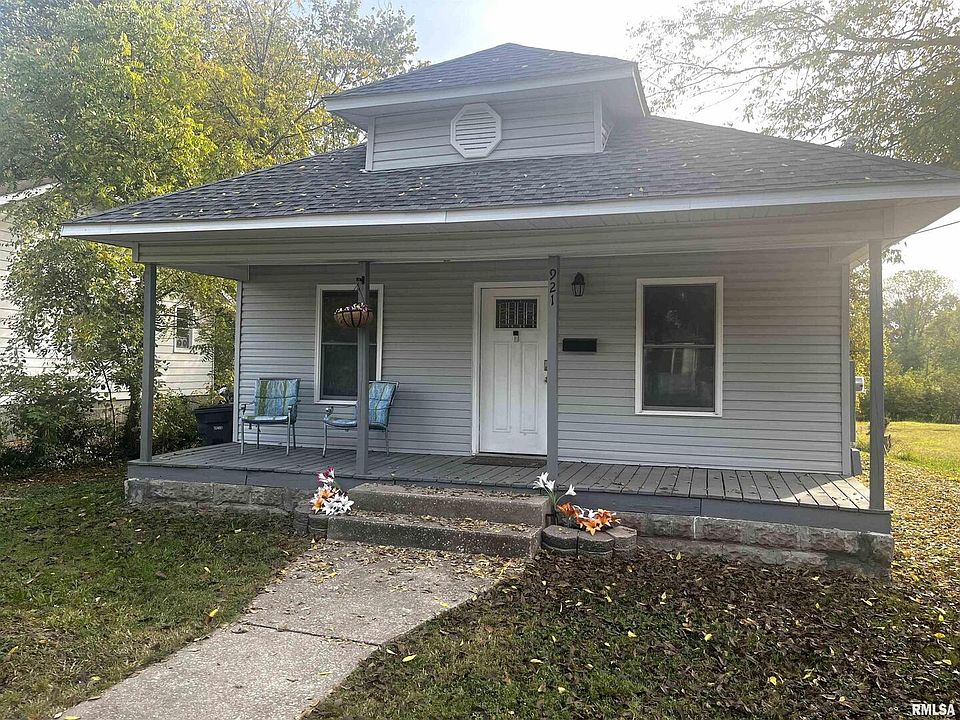 1st image of 921 N Marion St