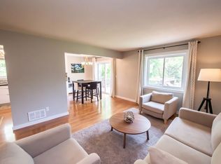 3005 Mary Ct, Maplewood, MN 55109