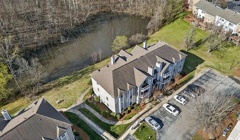 3701 Cotswold Ter #7G — Photo 23