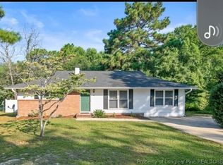 1601 NW Crescent Dr, Spring Lake, NC 28390