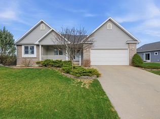1609 Oakridge Way, Stoughton, WI 53589