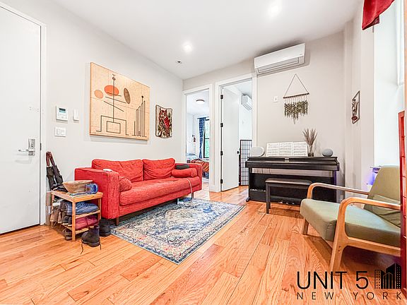 4th image of 481 Evergreen Ave #3A