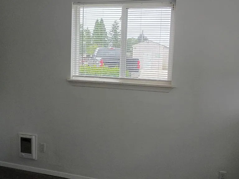 Vessey Park Apartments — Photo 37
