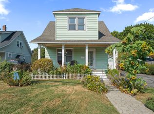 662 Milford Point Rd, Milford, CT 06460