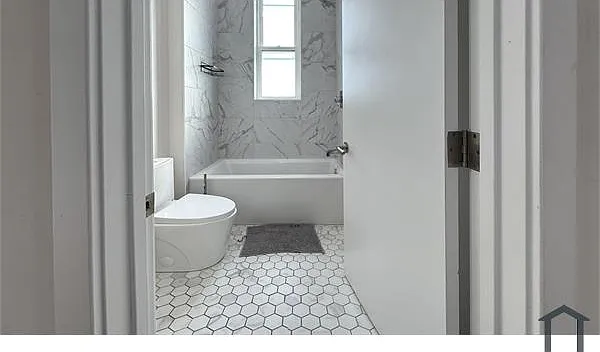 2526 N 9th St #8 — Photo 8