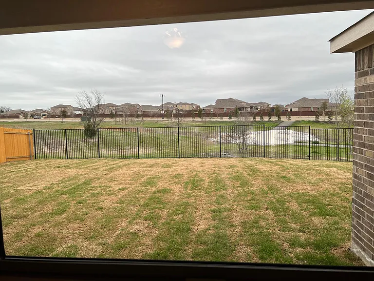 3086 Chillingham Dr — Photo 9