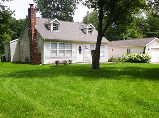 40880 Harris Rd, Belleville, MI 48111