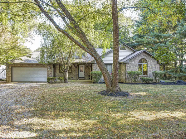 166 Victory Hill Ct, Coatesville, IN 46121