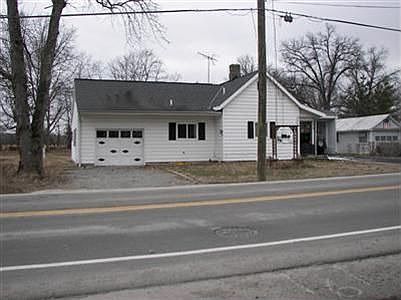 2nd image of 160 S Broadway St