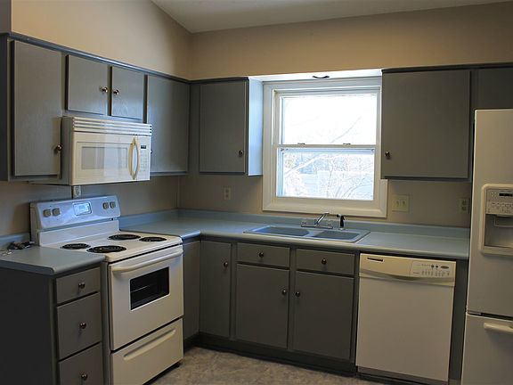5th image of 1952 Tanglewood Dr