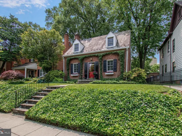 4212 Ingomar St NW, Washington, DC 20015