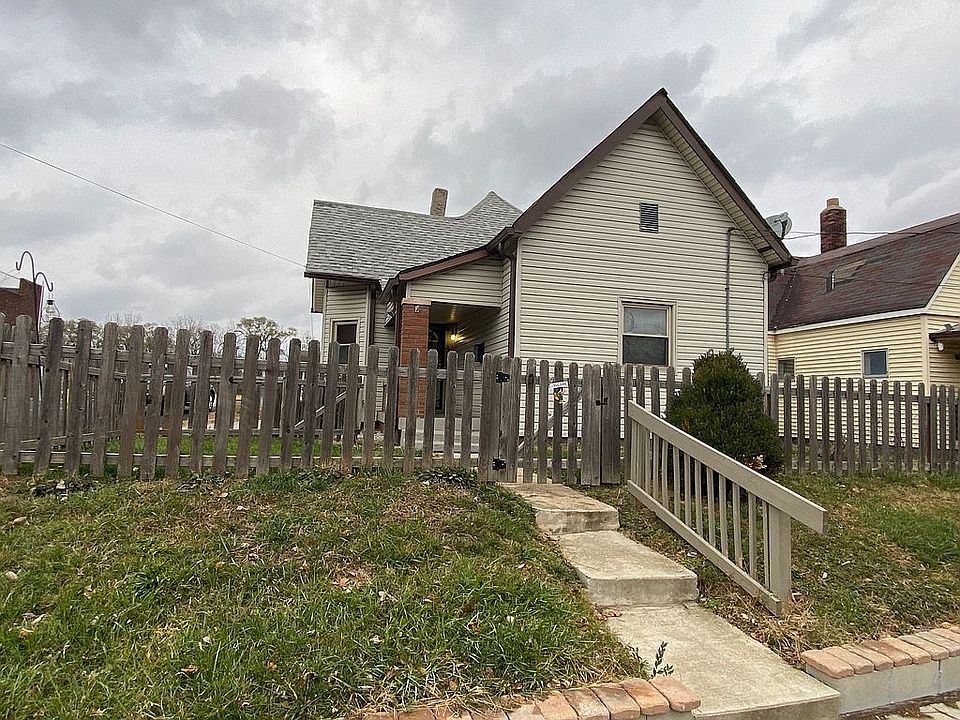 1st image of 2908 Newton Ave
