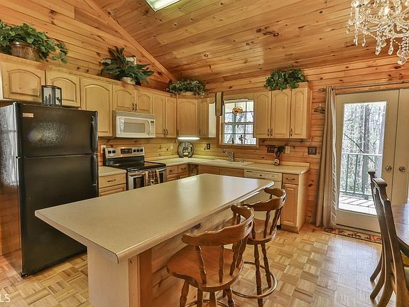 5th image of 44 Jersey Fleur Dr