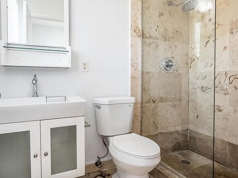 2180 Bay Dr #5B — Photo 18