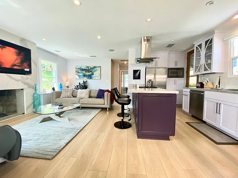 1302 N Meadows Ave — Photo 6