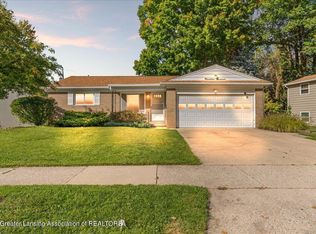 1914 Peggy Pl, Lansing, MI 48910