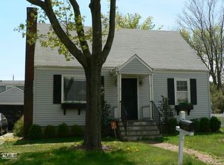 19 Baxter Dr, Norwalk, CT