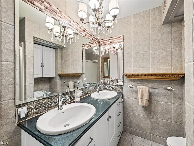 12700 Lake Ave #405 — Photo 36