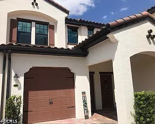 3 bed, 2.0 bath, 1891 sqft, $3,000 — Photo 2