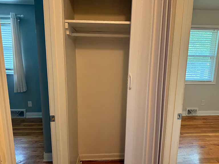 2721 Lynnwood Dr — Photo 28