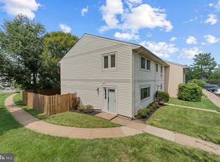 328 Reneau Way, Herndon, VA 20170