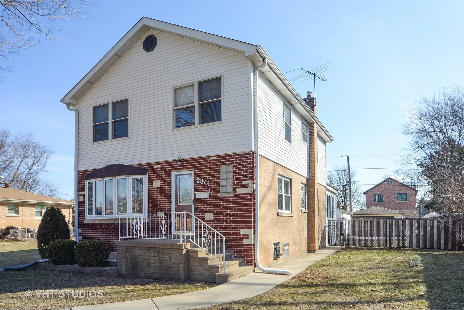 2841 Emerson St photo 1
