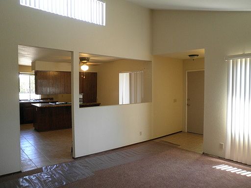 3rd image of 1416 Peach Ave