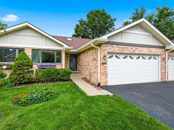 111 Villa Way, Bloomingdale, IL 60108