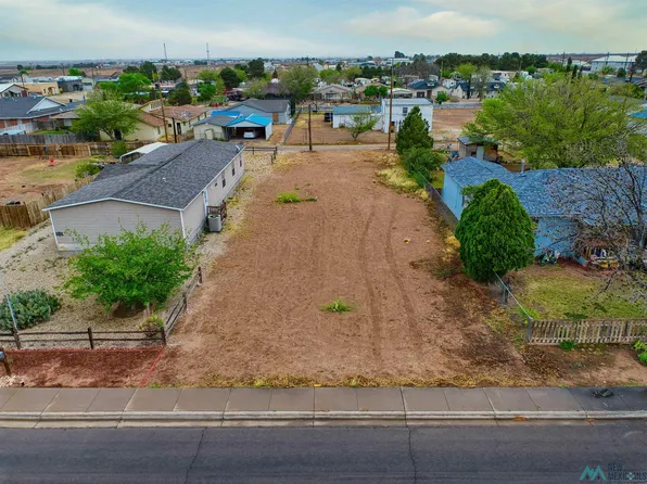 2310 Wildrose St, Carlsbad, NM 88220
