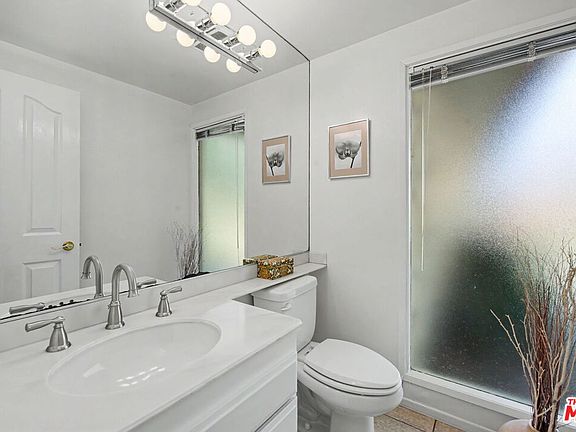 4th image of 4070 Falling Leaf Dr