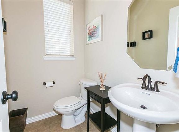 4th image of 10520 Matador Dr